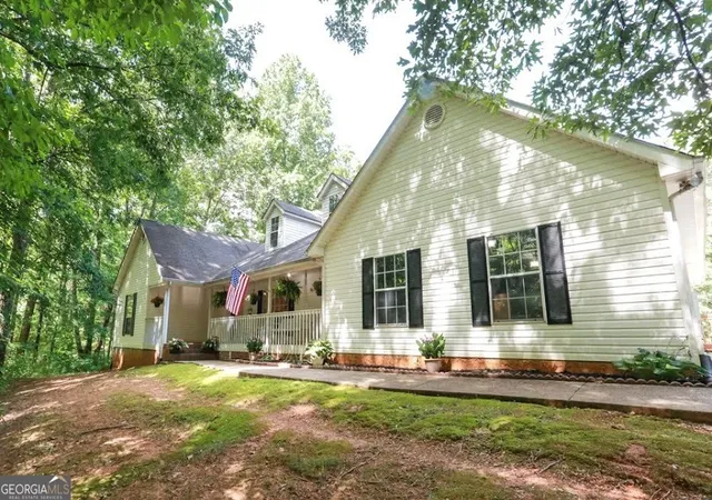 Photo 2 of Single family home for sale at 400 Herrell Rd, Villa Rica, GA 30180 | MLS# 10798003 | Listing updated on 2026-07-30