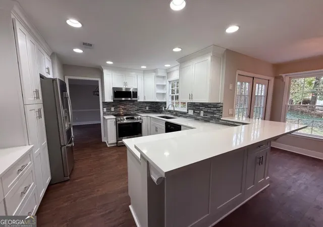 Photo 3 of Single family home for sale at 5325 Hillgate Xing, Alpharetta, GA 30005 | MLS# 10830342 | Listing updated on 2026-10-29