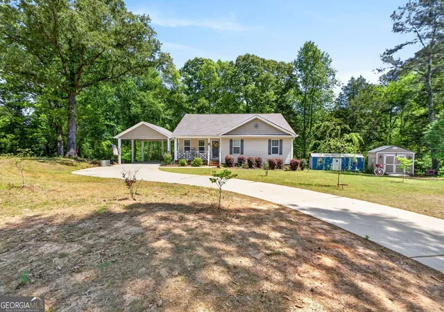 Homes for sale in Milner, GA | 955 Chappell Mill Rd, Milner, GA 30257 | MLS# 10735742