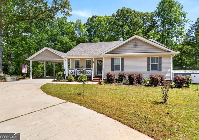Homes for sale in Milner, GA | 955 Chappell Mill Rd, Milner, GA 30257 | MLS# 10735742