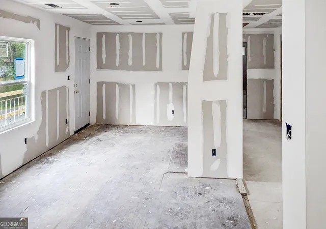 3rd image of 1743 Madrona St Nw, Atlanta, GA 30318 | MLS# 10730258