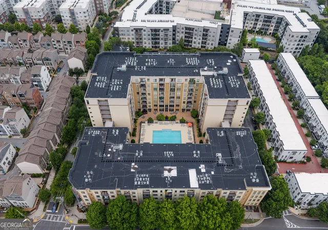 Listing Photo 2 - Condo for sale in building located at 711 Cosmopolitan Dr Ne, Atlanta, GA 30324 - Unit #150
