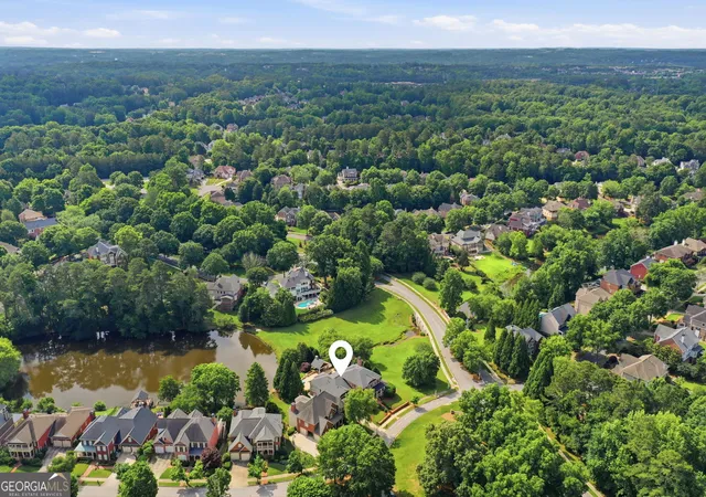 5th image of 1072 Moores Walk Ln, Suwanee, GA 30024 | MLS# 10779637