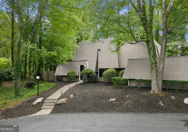 Photo 1 of Single family home for sale at 5094 Lake Fjord Pass, Marietta, GA 30068 | MLS# 10808127 | Listing updated on 2026-08-30