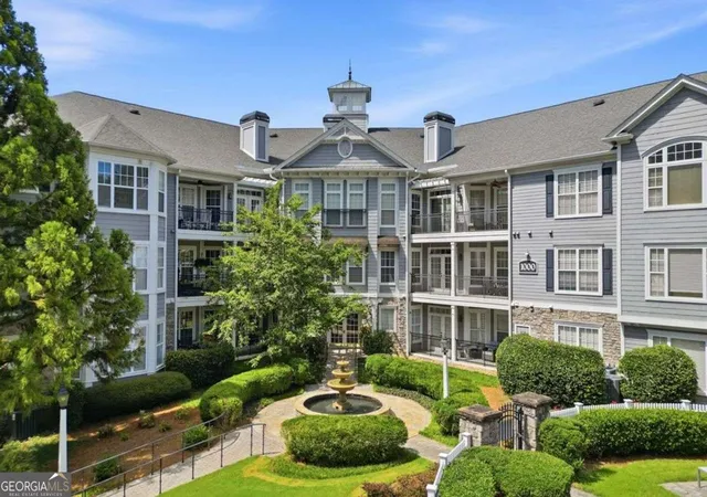 Listing Photo 1 - Condo for sale in building located at 4100 Paces Walk Se, Atlanta, GA 30339 - Unit #1102