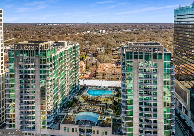 2nd image of 923 Peachtree St Ne, Atlanta, GA 30309
