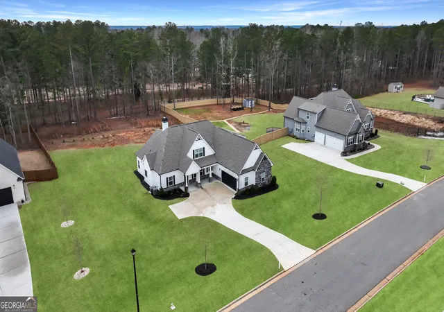 3rd image of 40 Riverstone Dr, Senoia, GA 30276 | MLS# 10674746