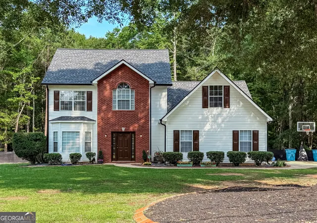 Photo 2 of Single family home for sale at 105 Avalon Dr, Mcdonough, GA 30252 | MLS# 10794594 | Listing updated on 2026-09-09