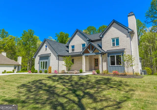 3rd image of 1136 Lexington Ridge Rd, Hoschton, GA 30548 | MLS# 10726497