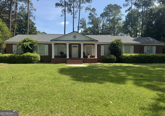2nd image of 118 Woodlawn Dr, Statesboro, GA 30458 | MLS# 10784014