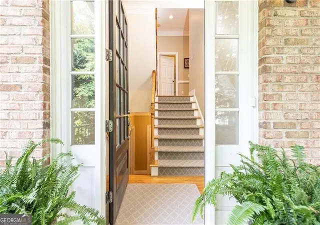 Photo 4 of Townhouse for sale at 5492 Glenridge Dr #524, Atlanta, GA 30342 | MLS# 10836210 | Listing updated on 2026-09-14