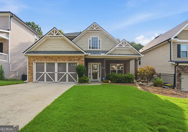 1st image of 423 Crestmont Ln, Canton, GA 30114 | MLS# 10831417