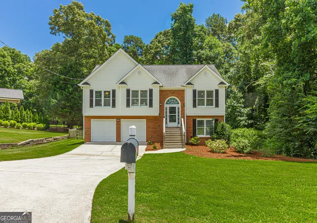 Photo 1 of Single family home for sale at 3955 Hamilton View Wy, Dacula, GA 30019 | MLS# 10798064 | Listing updated on 2026-10-07