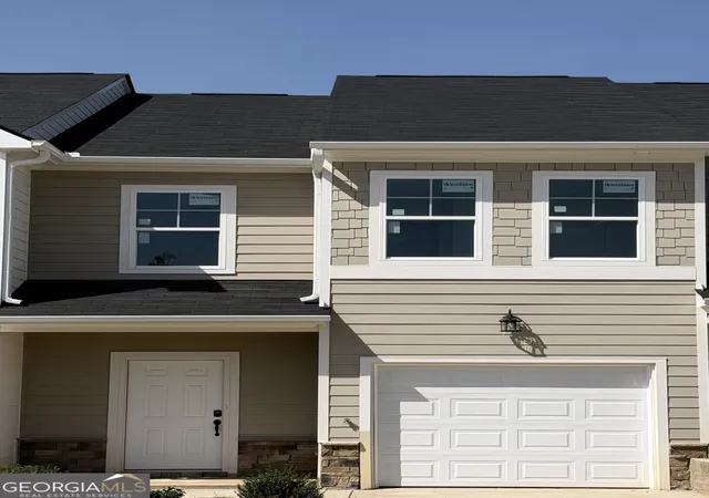 1st image of 323 Rolling Green Rd, Adairsville, GA 30103 | MLS# 10823493