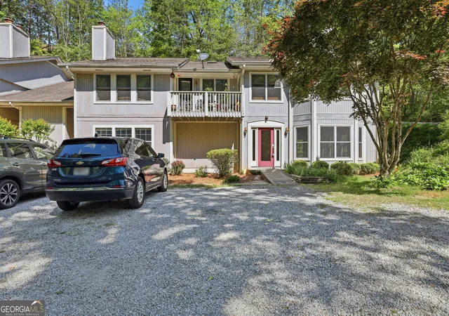 3rd image of 231 Stornoway Dr, Clayton, GA 30525