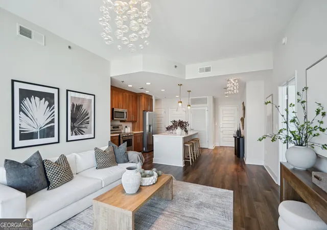 Photo 2 of Condo for sale at 1080 Peachtree St Ne #2515, Atlanta, GA 30309 | MLS# 10789255 | Listing updated on 2026-09-06