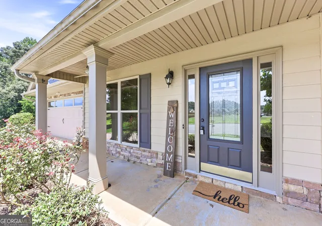 Photo 4 of Single family home for sale at 482 Logans Wy, Hoschton, GA 30548 | MLS# 10827253 | Listing updated on 2026-10-04