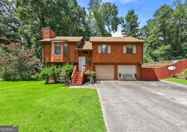 Photo 1 of Sale Pending at 2670 Throatlatch Ln, Marietta, GA 30064 | MLS# 10813177 | Listing updated on 2026-10-18