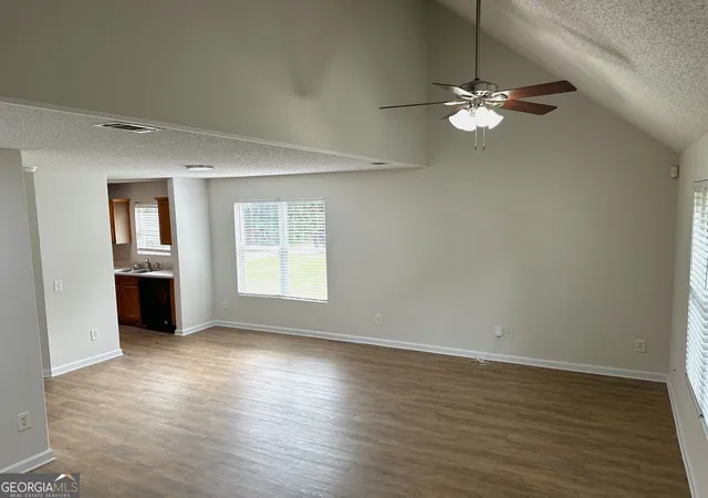 Photo 2 of Single family home for sale at 124 Bridgewater Cir, Athens, GA 30601 | MLS# 10834635 | Listing updated on 2026-09-10