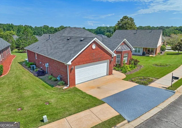 Photo 3 of Single family home for sale at 293 Prominent Loop, Mcdonough, GA 30253 | MLS# 10826419 | Listing updated on 2026-09-18
