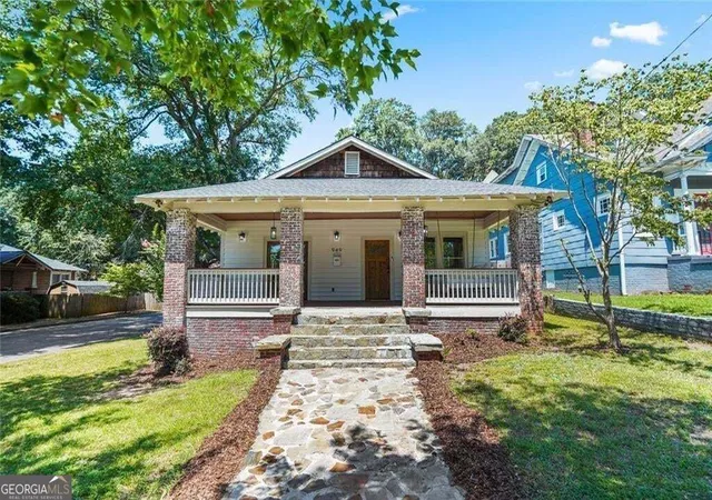 Photo 1 of Single family home for sale at 949 Beecher St Sw, Atlanta, GA 30310 | MLS# 10855084 | Listing updated on 2026-10-28