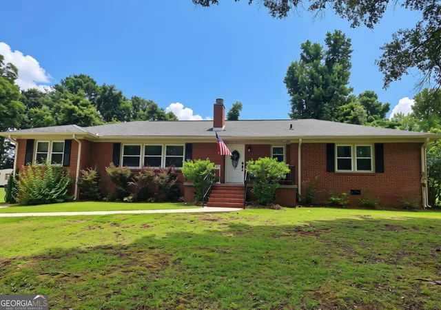 2nd image of 503 Crestview Lane, Valley, AL 36854 | MLS# 10815847