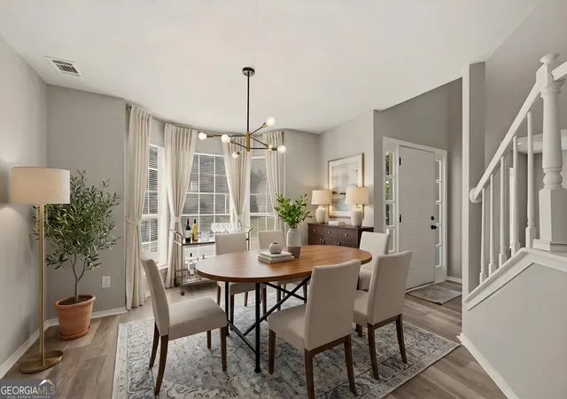 3rd image of 949 Redan Tr, Stone Mountain, GA 30088 | MLS# 10831565