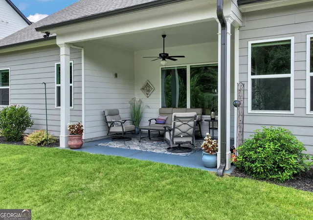 Photo 4 of Sale Pending at 279 Parkers Pl, Hoschton, GA 30548 | MLS# 10825776 | Listing updated on 2026-10-09