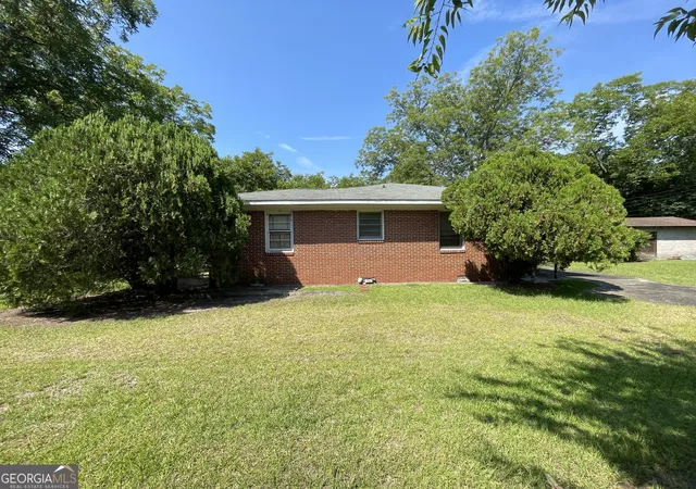 3rd image of 218 W Peter St, Cochran, GA 31014 | MLS# 10784735