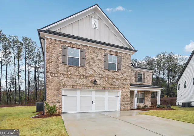 Photo 3 of Single family home for sale at 723 Secret Garden Ln, Dacula, GA 30019 | MLS# 10807703 | Listing updated on 2026-07-31