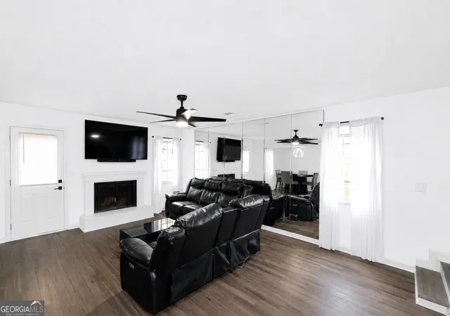 Photo 3 of Single family home for sale at 5059 Martins Xing Rd, Stone Mountain, GA 30088 | MLS# 10729646 | Listing updated on 2026-08-17