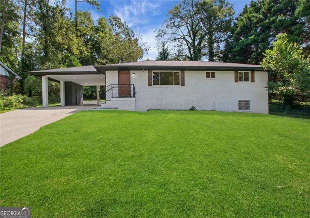 Photo 1 of Single family home for sale at 1905 Delowe Pl Sw, Atlanta, GA 30311 | MLS# 10868545 | Listing updated on 2026-10-29
