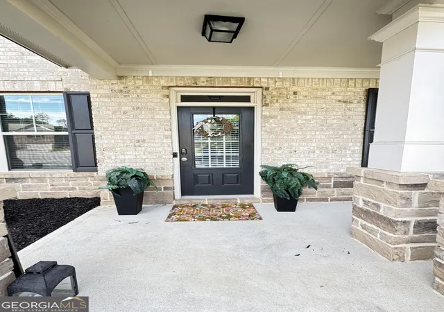 Photo 3 of Single family home for sale at 70 Stready Station, Loganville, GA 30052 | MLS# 10774450 | Listing updated on 2026-08-22