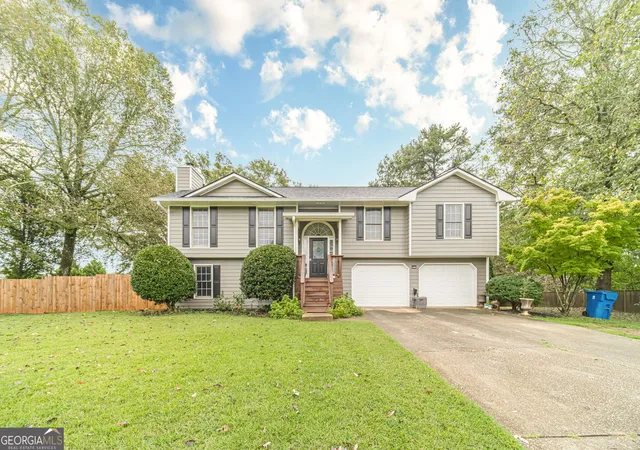 Photo 1 of Single family home for sale at 27 Crk View Dr, Hoschton, GA 30548 | MLS# 10854773 | Listing updated on 2026-10-27