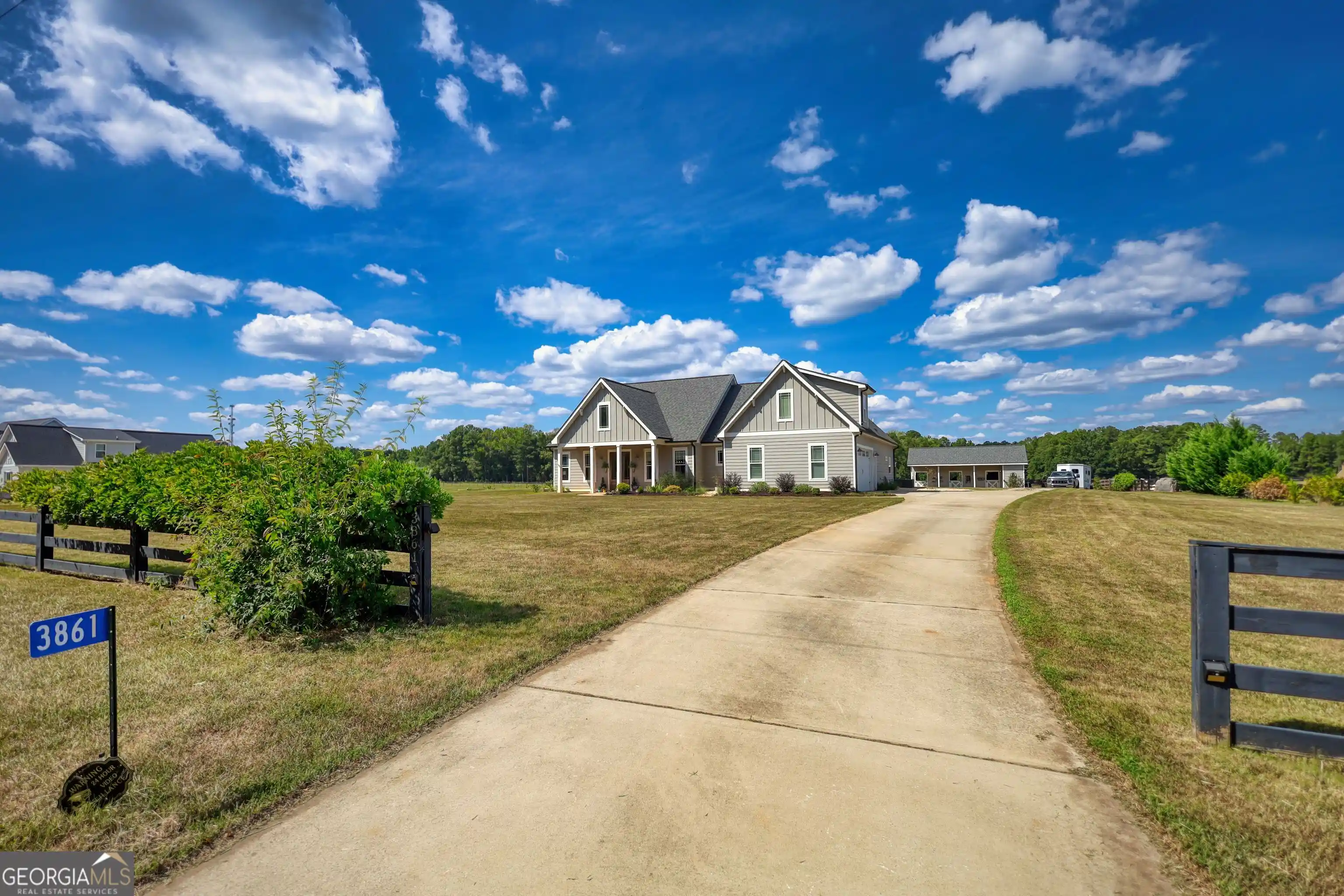 Photo 1 of Single family home for sale at 3861 Brownwood Rd, Madison, GA 30650 | MLS# 10844011 | Listing updated on 2026-10-22