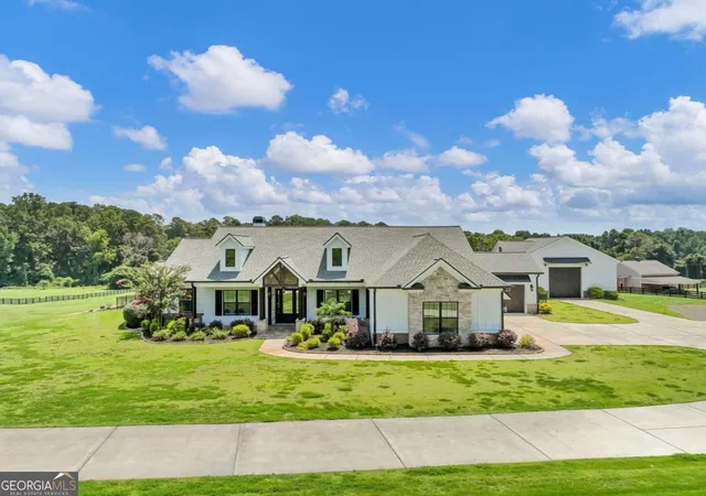 2nd image of 1044 Austin Rd, Winder, GA 30680 | MLS# 10819571