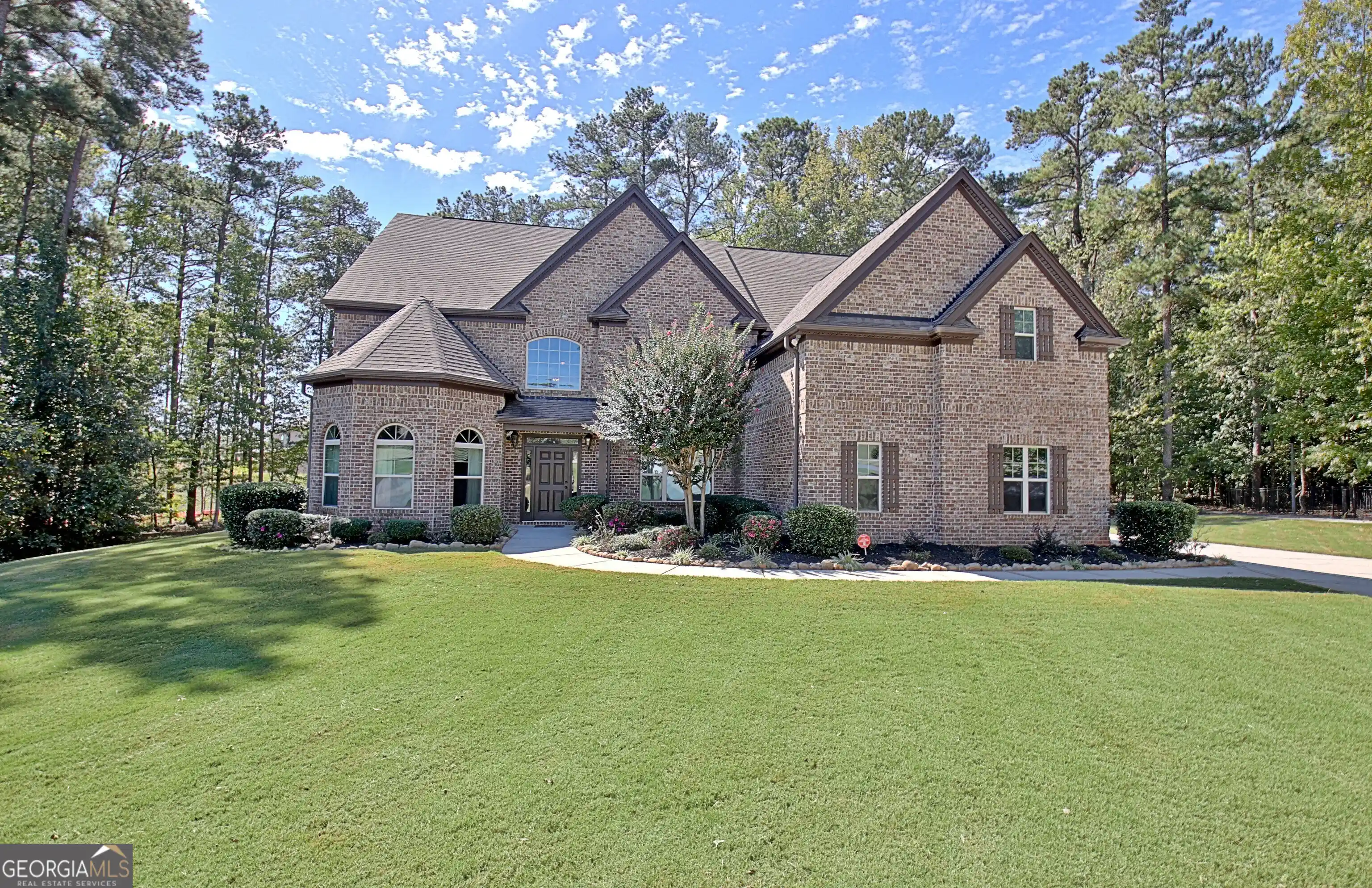 Photo 1 of Mansion for sale at 155 Boatwater Bnd, Peachtree City, GA 30269 | MLS# 10855411 | Listing updated on 2026-10-23