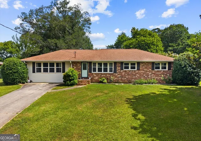 1st image of 8 Cameo Dr, Rome, GA 30165 | MLS# 10830002