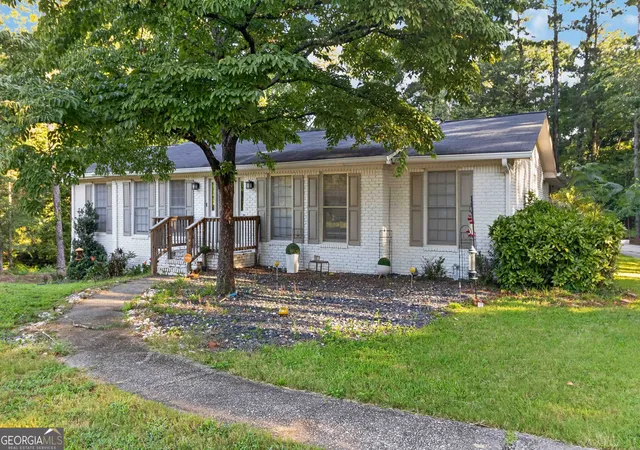 Photo 1 of Single family home for sale at 4866 Jennifer Ln, Douglasville, GA 30135 | MLS# 10827234 | Listing updated on 2026-08-31