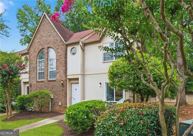 Homes for sale in Smyrna, GA | 301 Bridge Ln Se #301, Smyrna, GA 30082 | MLS# 10795059
