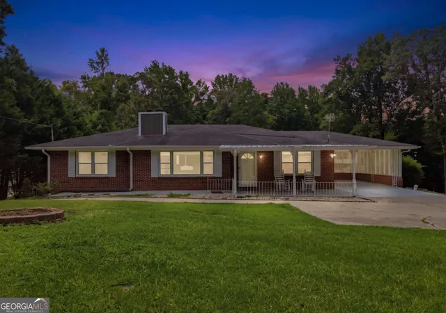 Photo 2 of Single family home for sale at 3651 Ledan Rd, Gainesville, GA 30506 | MLS# 10814025 | Listing updated on 2026-09-14