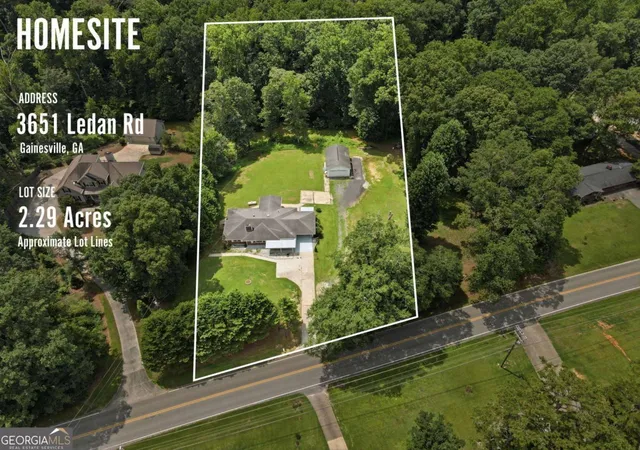 Photo 2 of Single family home for sale at 3651 Ledan Rd, Gainesville, GA 30506 | MLS# 10814025 | Listing updated on 2026-09-17