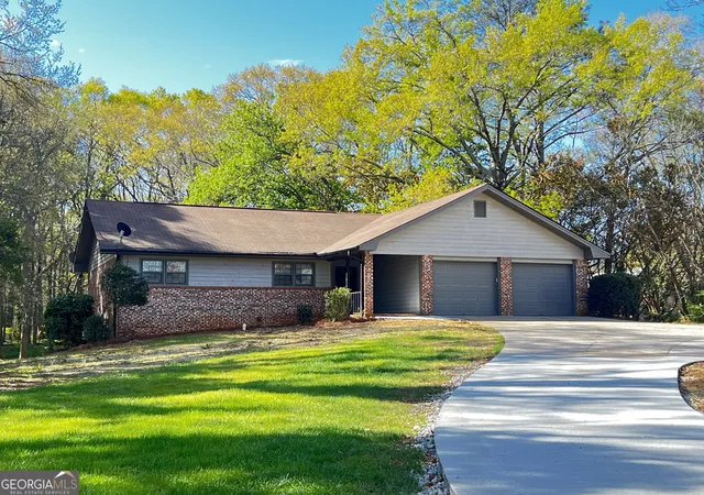 1st image of 2115 Oak Hill Rd, Covington, GA 30016 | MLS# 10715911