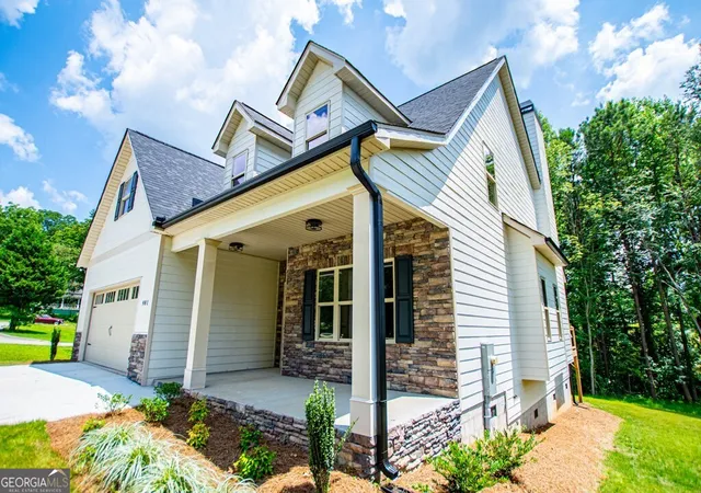 Photo 3 of Single family home for sale at 981 Horsley Ml Rd, Carrollton, GA 30116 | MLS# 10784751 | Listing updated on 2026-07-11