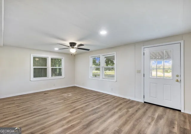 Photo 4 of Single family home for sale at 8490 Belton Brg Rd, Lula, GA 30554 | MLS# 10756593 | Listing updated on 2026-09-18
