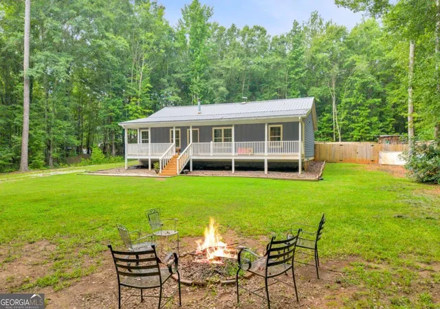 1st image of 1557 Davis Ford Rd, Covington, GA 30014 | MLS# 10815431