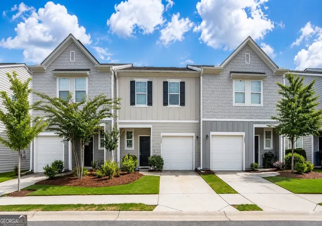 1st image of 1054 Paddington Dr, Cartersville, GA 30120 | MLS# 10801300