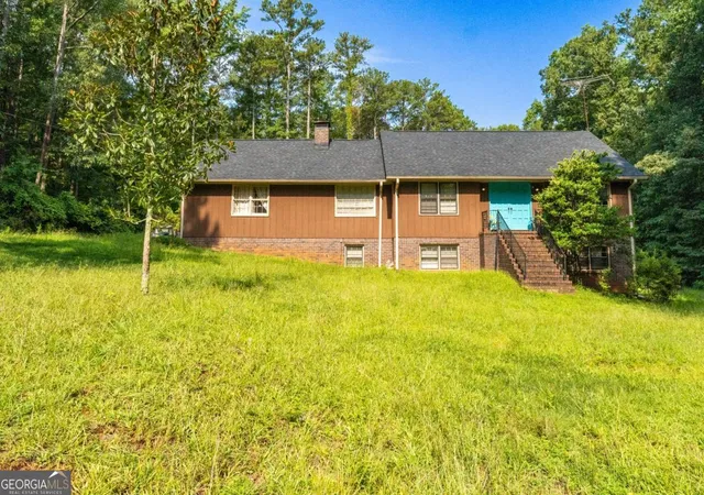 Photo 1 of Single family home for sale at 2911 Happy Holw Dr Se, Conyers, GA 30094 | MLS# 10818415 | Listing updated on 2026-08-18
