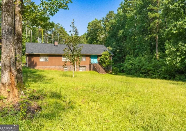 Photo 3 of Single family home for sale at 2911 Happy Holw Dr Se, Conyers, GA 30094 | MLS# 10818415 | Listing updated on 2026-08-18
