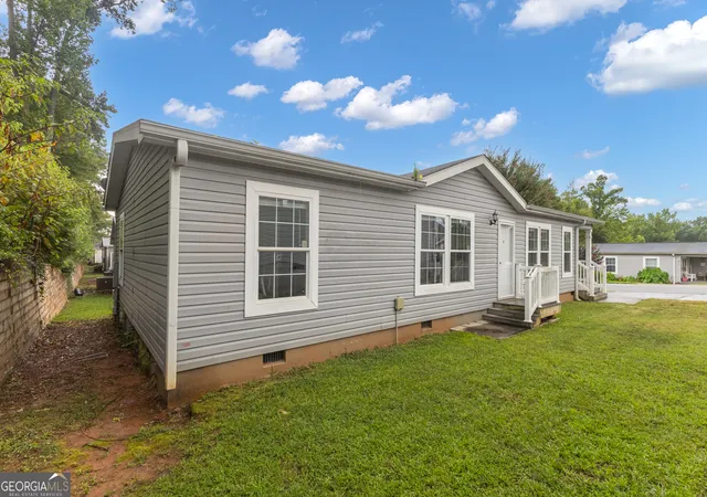 5th image of 109 Willow Dr E, Newnan, GA 30263 | MLS# 10799166